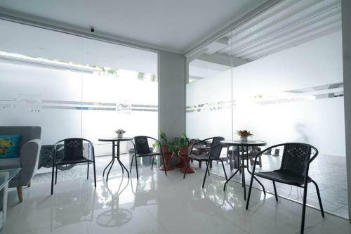 Urbanview Hotel Bari Syariah Palembang