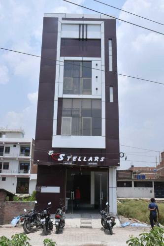Pop 89523 Stellars Hotel Club And Restorent