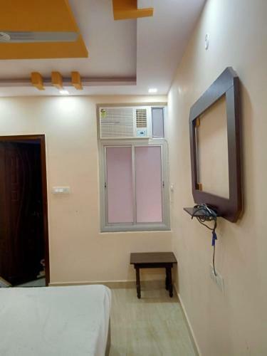 Hotel Rudraksha Continental By Wb Inn
