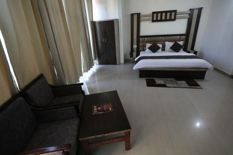 Mahadev Hotel And Resorts