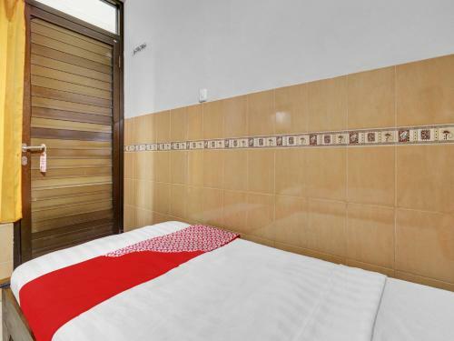 Hotel Oyo 90695 Srikandi Nologaten