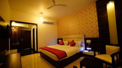 Love Kush Hotel