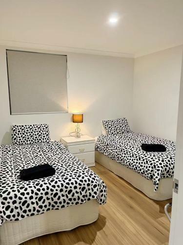 Hostal Fay's Stays(A Unique Perth Hills Retreat)