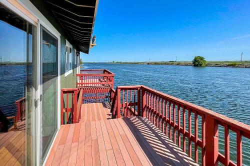 Incredible Private Island Retreat On 85 Acres