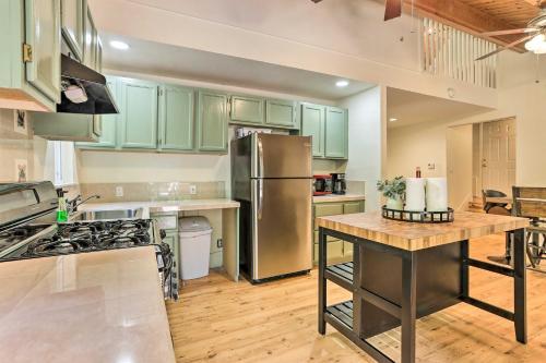 Relaxing Twin Peaks Retreat With Deck And Grill!