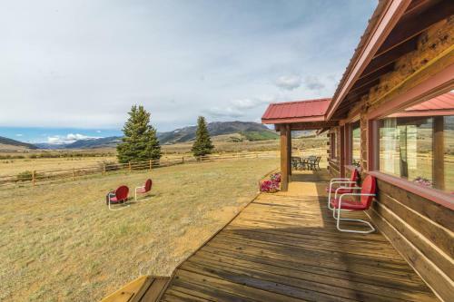 Meadow View Cabin