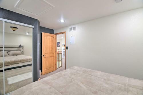 Convenient Longmont Home With Hot Tub And Sauna!