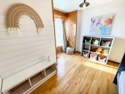 Villa Private Mountain Cabin! King Bed * 3 Acres Game Rm