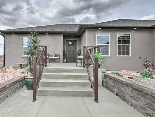 Grey Fox II - Cozy House In The Quiet Country Setting - What Could Be Better