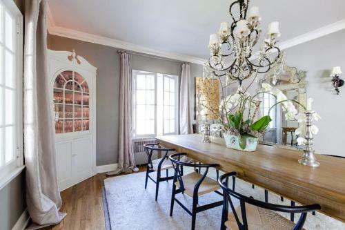 Hollywood Regency Luxury Boutique Home Denver Center
