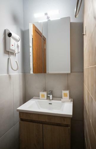 Este Luxury Apartments