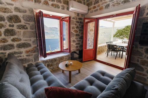 Athina-apea Villas