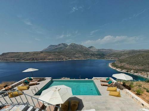 Aris-apea Villas