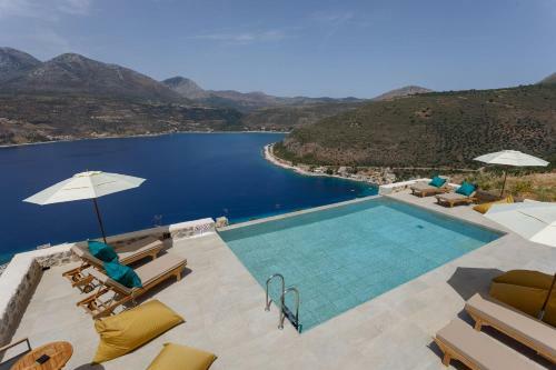 Aris-apea Villas