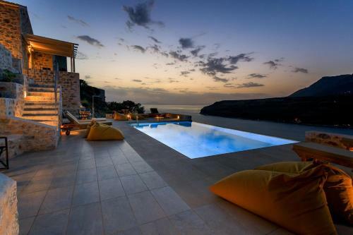 Aris-apea Villas