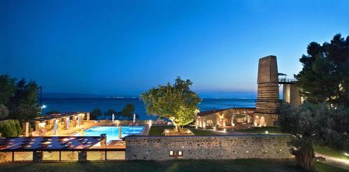 Hotel Kaminos Resort