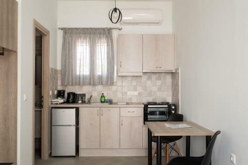 Loggos Apartments