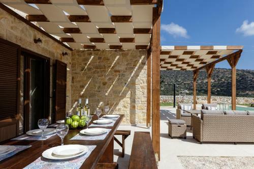 Villa Unique Stonebuilt Rural Retreat & Private Pool II