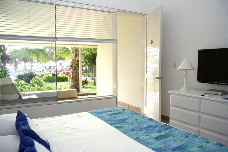 Hotel Punta Sal Suites & Bungalows Resort