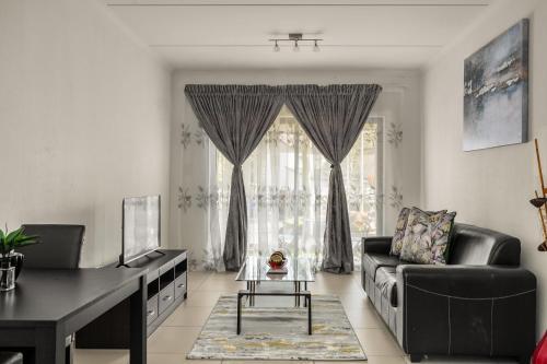 Apartamento Immaculate 1 Bedroom Luxury Appartment In Fourways