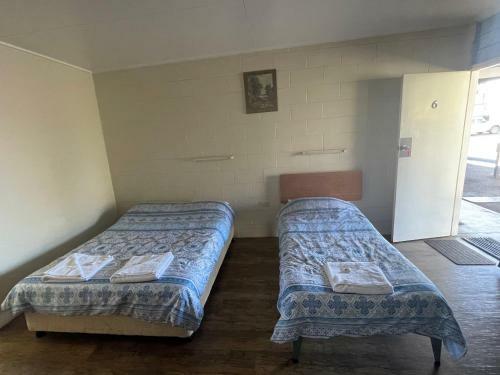 Sawmill Hotel Motel