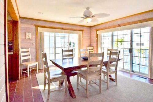 Cape Shores 520 East Cape Shores Dr