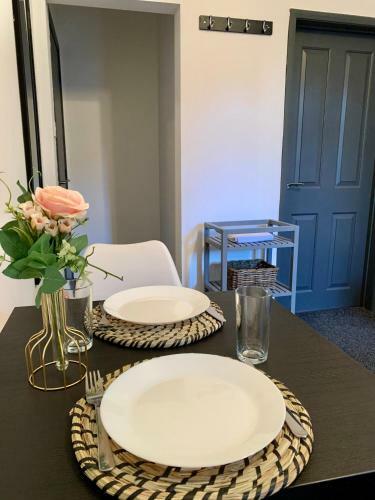 Lovely 1 Bedroom, 4 Guests Service Apartment