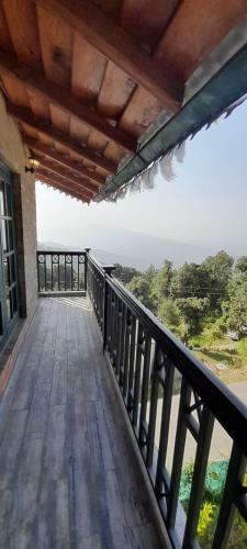 Cliffside Manor, Satkhol, Mukteshwar By Earthaa Escapes