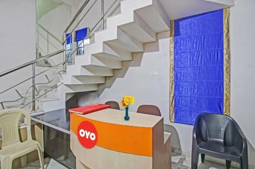 Hotel Oyo 91250 Four Seasons Service Apartment