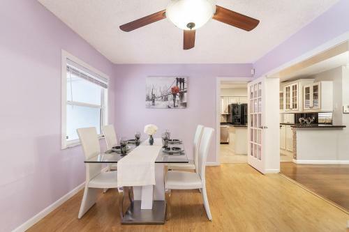 Gorgeous 3 Bdr, Amazing Bbq Area, Pool And More