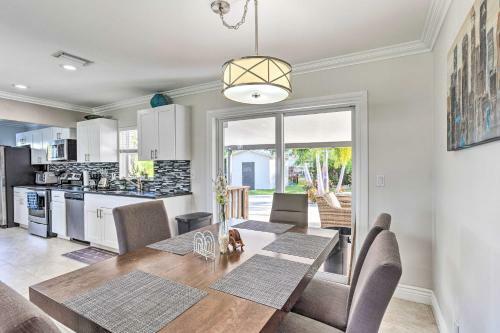Boynton Beach Oasis With Private Pool And Grill!
