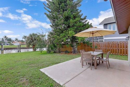 Bonita Luxury Living - Private Dock - By The Beach