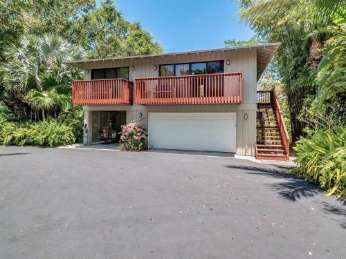 Bali Hi Estate