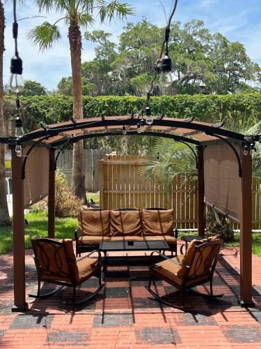 Hoyt House Luxury Bed & Breakfast