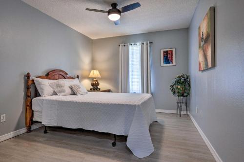 Modern Gulf Breeze Getaway Patio, Near Beach
