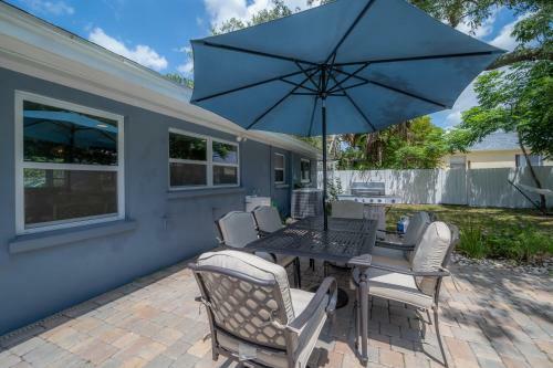 A Dream Vacation Home Only 5 Mins To Beaches And With Pool