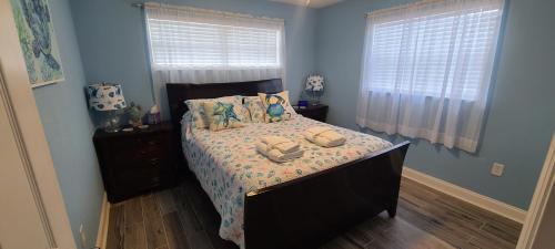 Largo Ranch House, 3 Bedroom, 2 Bathroom, Heated/cooled Private Pool.