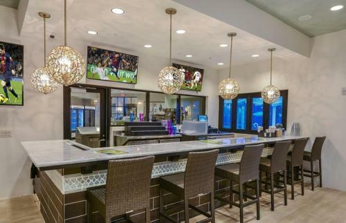 Pool Villa Wfree Waterpark, Lazy River& Game Room