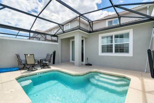 Stunning Lakeview Townhome W Private Pool