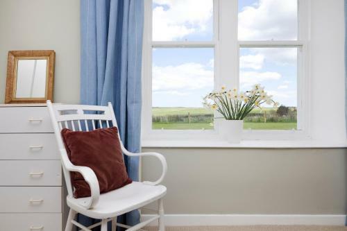 Altido Gorgeous Cottage With Garden & Great Views