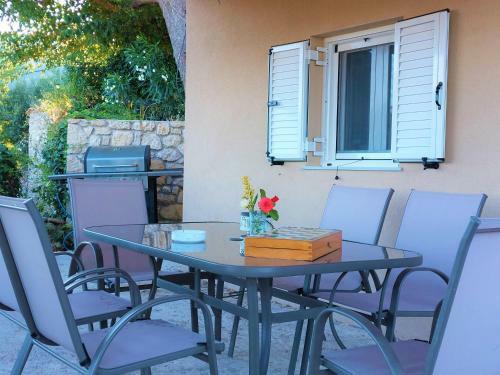 Guest House Tsanes