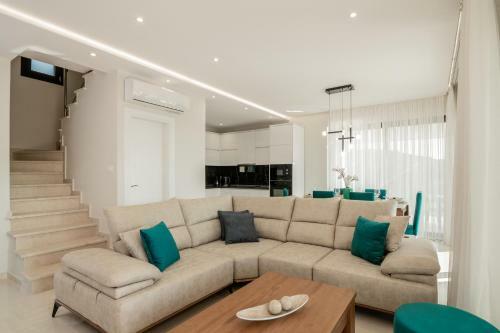 Valentino Luxury Villa