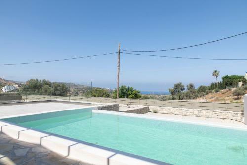 Aeonios Luxury Villa
