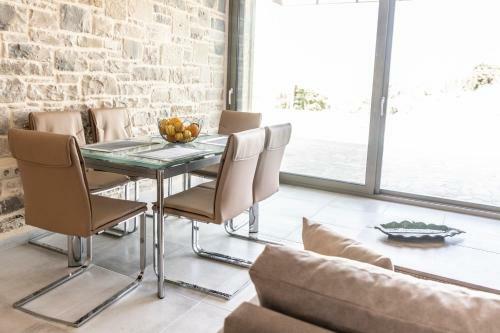 Aeonios Luxury Villa
