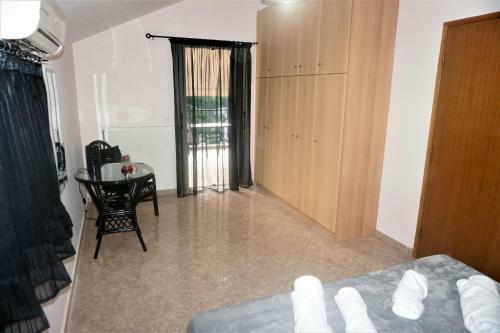 Lasithiotakis Apartments