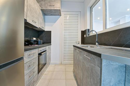 Charming Apartment With A Sea View Terrace (F1)