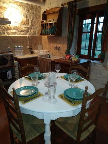 Stone Villa For 6 People In Zakynthos