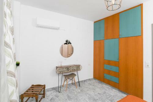 Irinis Sea View House