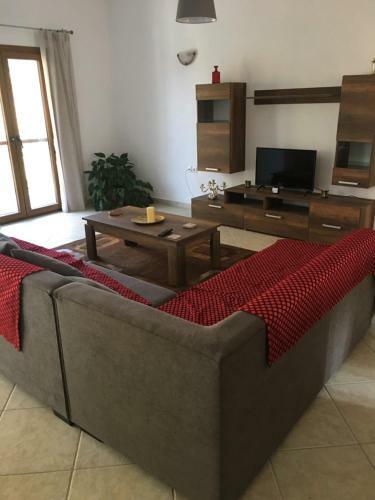 Alekos Rooms And Apartments