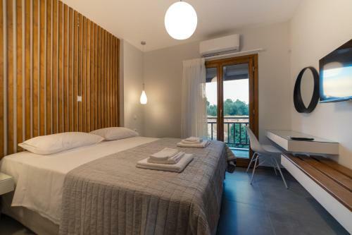 Ionis Apartments